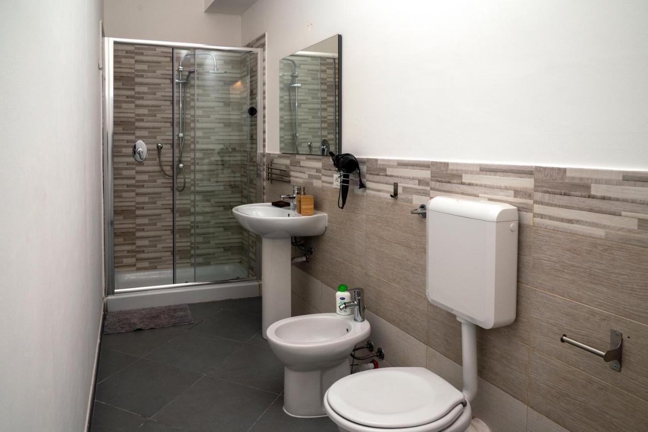 Sopra Moltivolti Guesthouse Palermo Luaran gambar